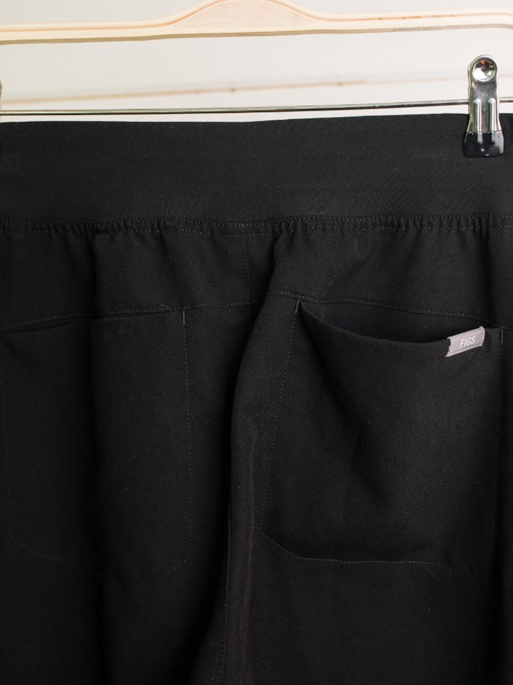 Figs Technical Collection Black Scrub Pants Women’s Large Straight Leg Cargo - Picture 4 of 6